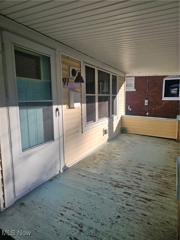 Building Photo - 97 Hawthorne Ave Unit Lower Rental