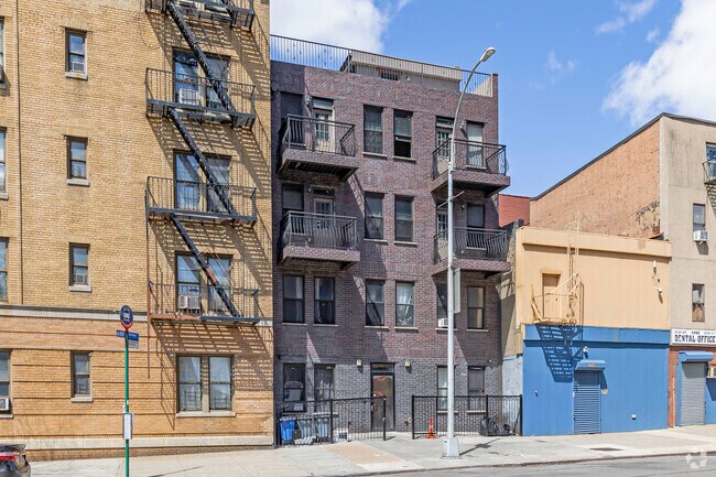 Photo - 2494 Amsterdam Ave