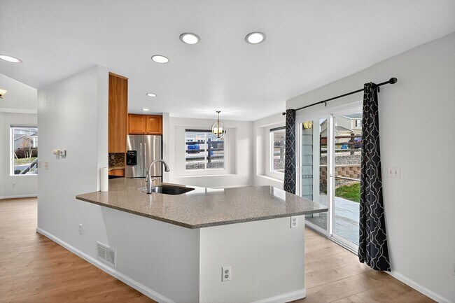 Photo - 10686 Kalispell St