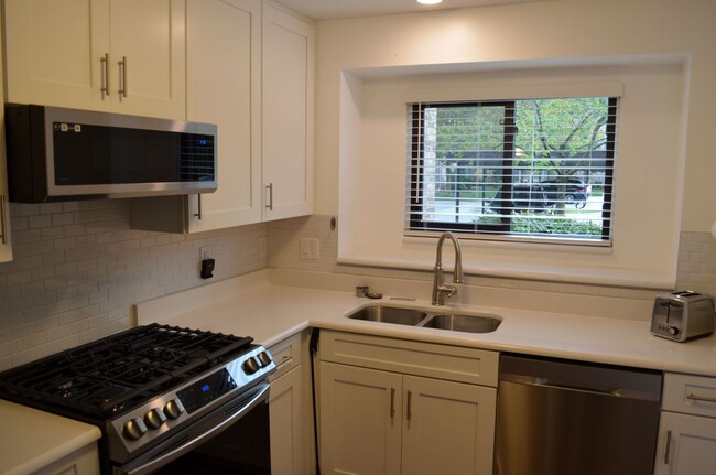 Photo - 42765 Lilley Pointe Dr Condo
