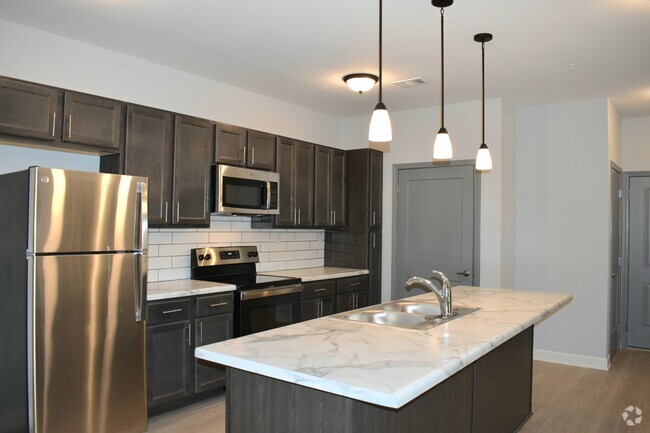 Two Bedroom Kitchen - The Jewel Summit Pointe Rental