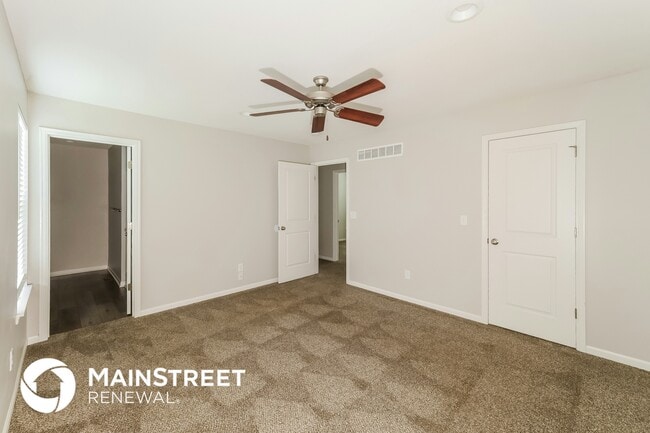 Photo - 9810 E 220th St