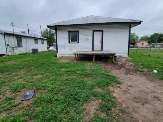 Photo - 708 Garcia St