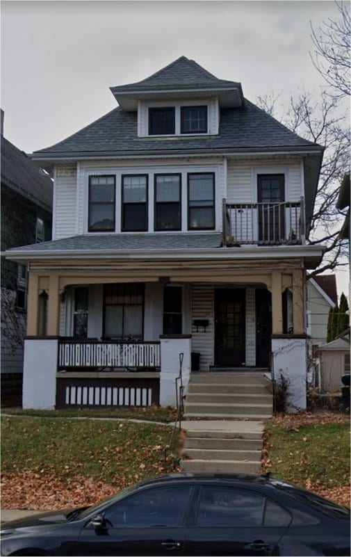 Photo - 3463 N Oakland Ave Unit UWM / East-Side 3BR upper flat