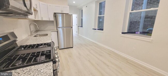 Building Photo - 2230 Christian St Rental