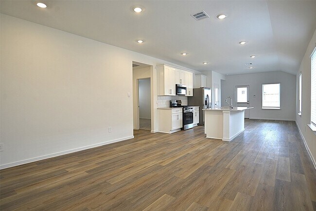 Photo - 4009 Bronco Sta Ln