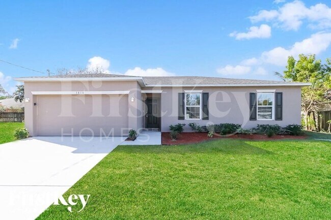 Photo - 1810 SW Effland Ave