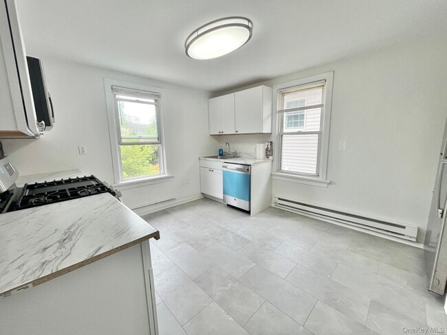 Photo - 53 Rose Ave Unit 2