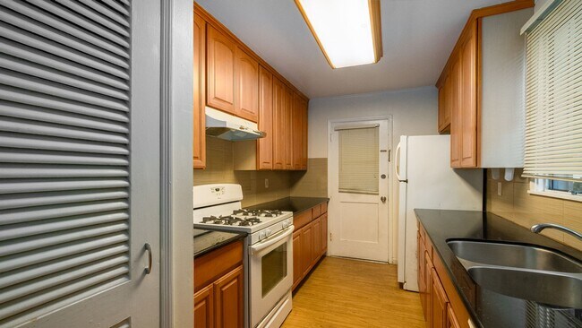 Photo - 1570 Buena Vista Ave Unit 1570 Buena Vista Ave #1 - LU