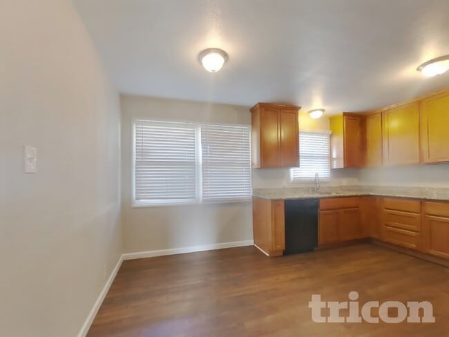 Photo - 2316 Viola St