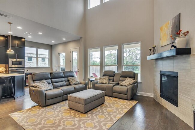 Photo - 7100 Trissino Dr