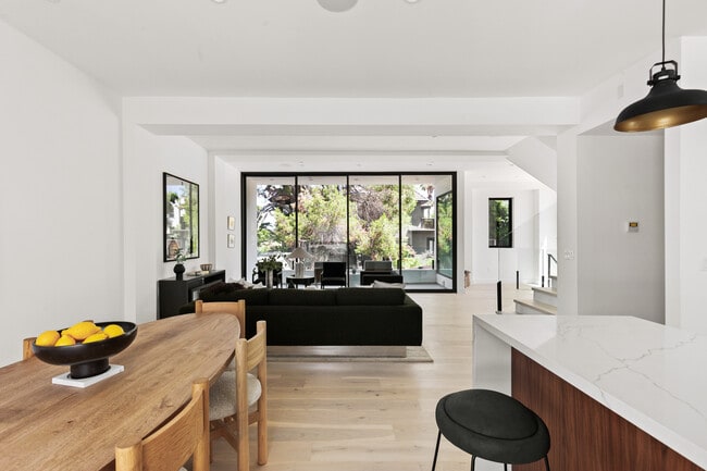 Photo - 861 1/2 Hyperion Ave