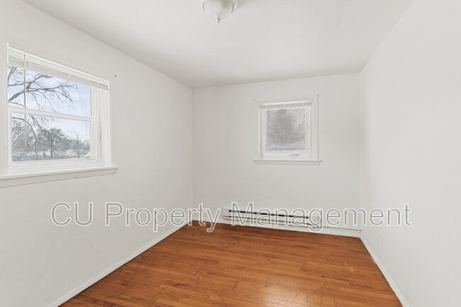 Photo - 202 S Lynn St