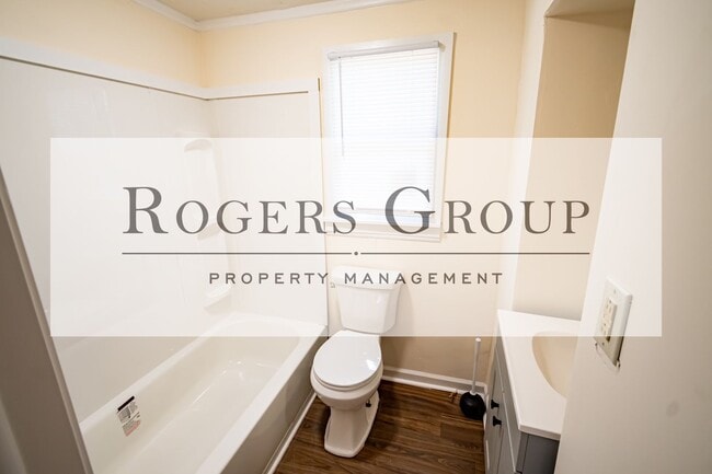 Photo - 453 Merriman St