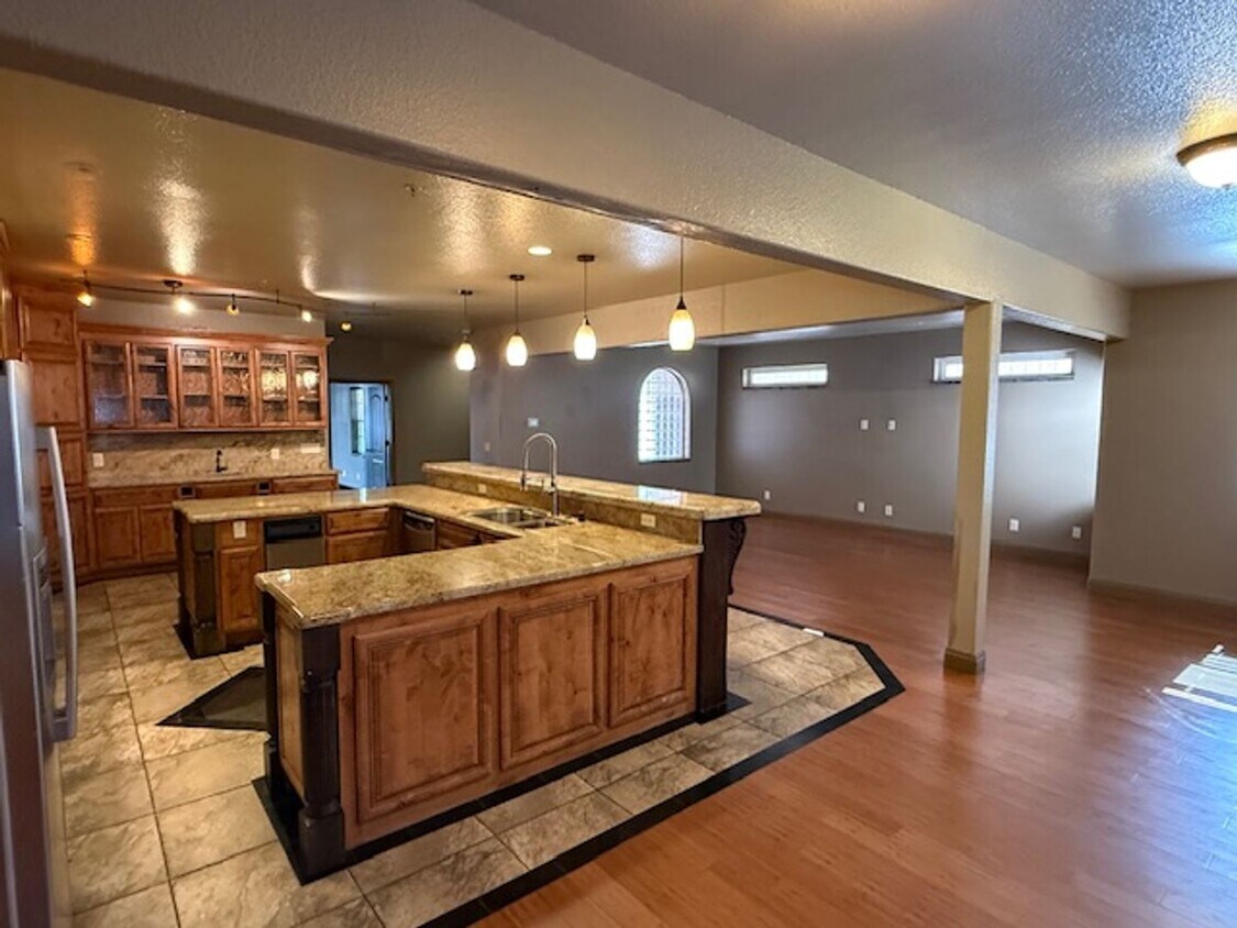 2-Story Rodeo Home with Beautiful Spacious... - 2-Story Rodeo Home with Beautiful Spacious...