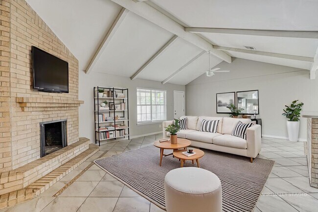 Photo - 6610 Rowell Ct