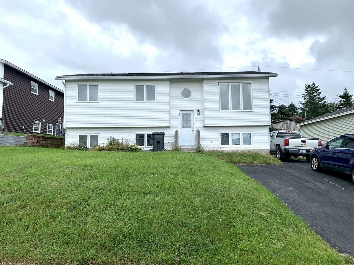 Photo - 62 Frontenac Ave Unit A