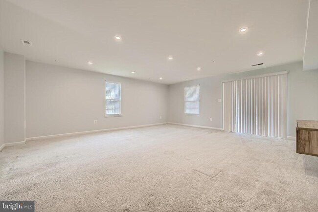 Photo - 2911 Stagg Ln