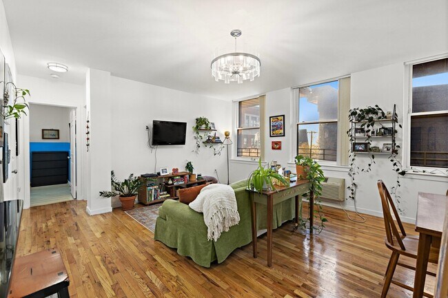 Photo - 44 Sherman Ave Unit 2D
