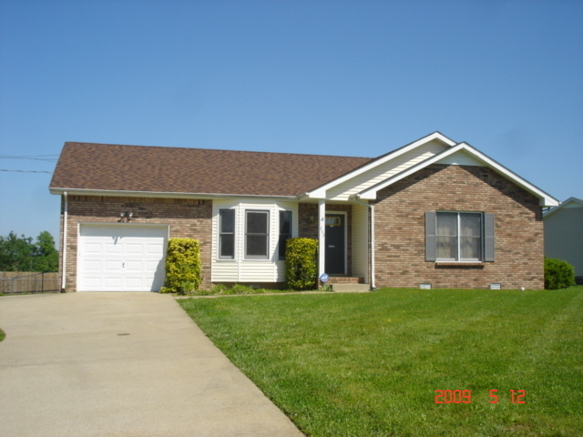 253 Moncrest Drive home for rent! - 253 Moncrest Drive home for rent!