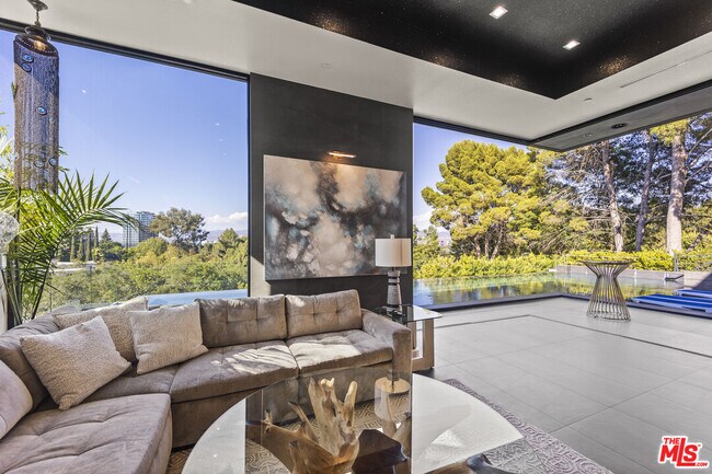 Building Photo - 3712 Broadlawn Dr