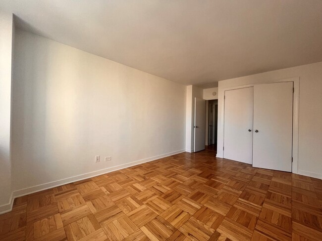 Photo - 435 E 79th St Unit 11U