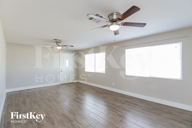 Photo - 3412 E Claire Dr