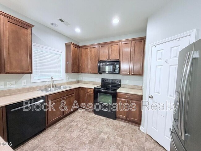 536 Gooseberry Dr