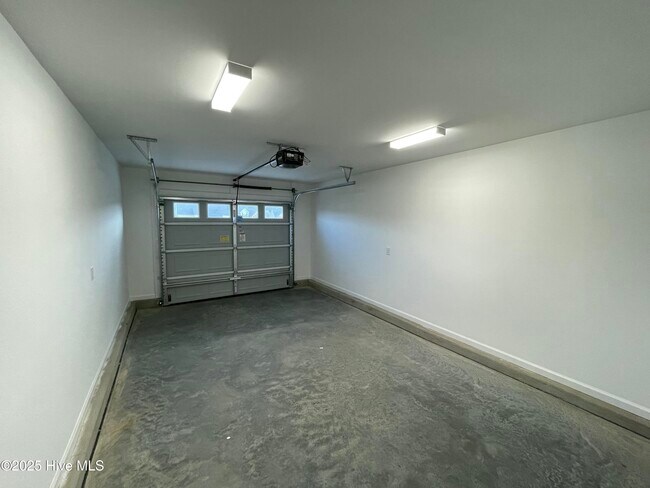 Photo - 712A Sarah Rebecca Dr