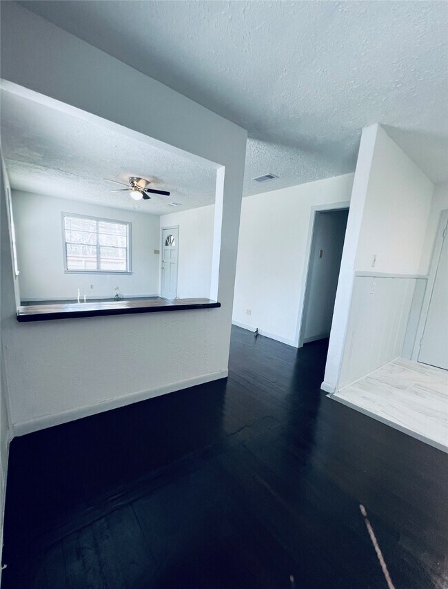 Photo - 21702 E Memorial Dr