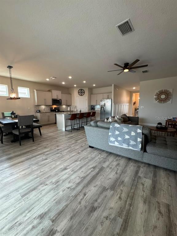 1127 Pipestone Pl