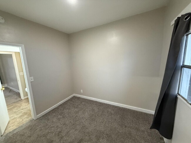 Photo - Charming 1 Bedroom, 1 Bathroom Apartment in the Heart of Sparta, MI Unidad 2