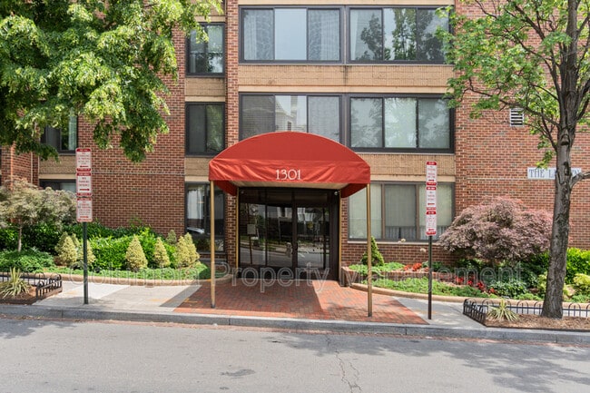 Photo - 1301 20th St NW Unit Apt 613