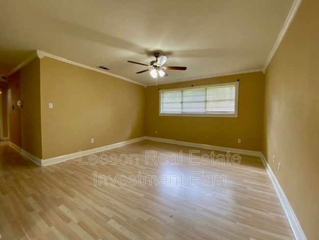 Photo - 9418 Poinsettia Dr