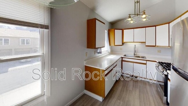 Photo - 6945 Yellowpine Dr