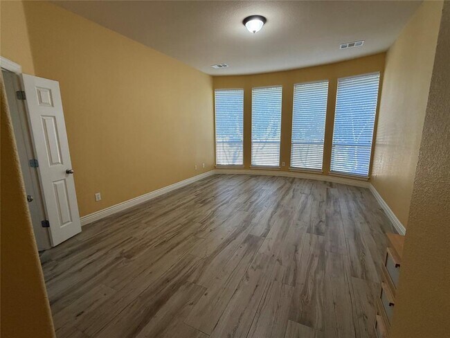 Photo - 1219 Pine Forest Cir