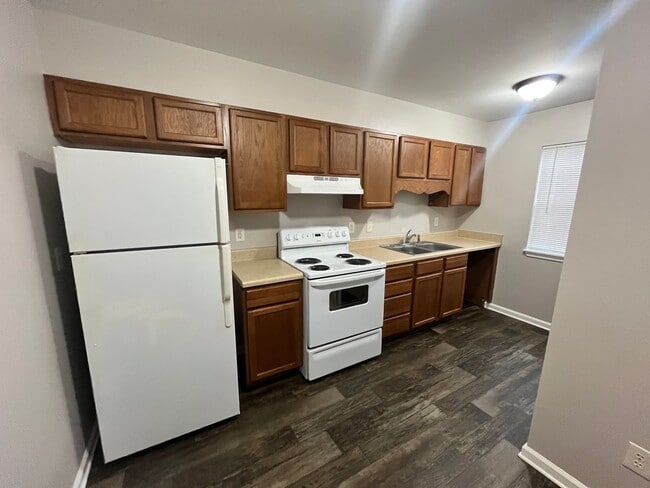 Photo - Two bedroom, 1.5 bath condo in High Point--Oakmont Condominiums Unit 2912-D Creekview Ct