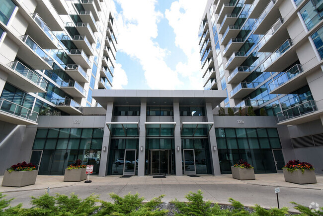 Building Photo - 123 S Green St Unit 602B Rental
