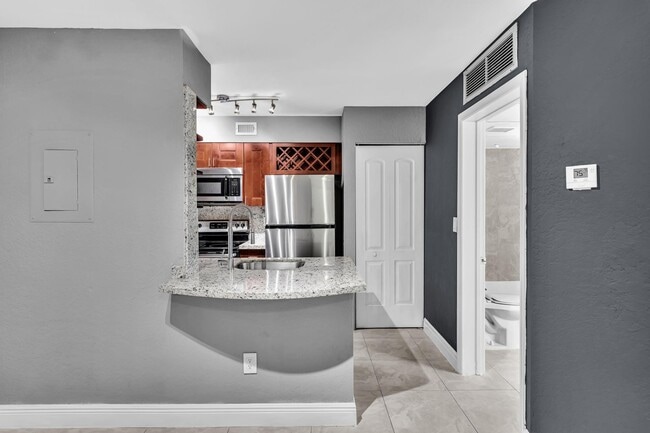Photo - 2880 N Oakland Forest Dr Unit 213
