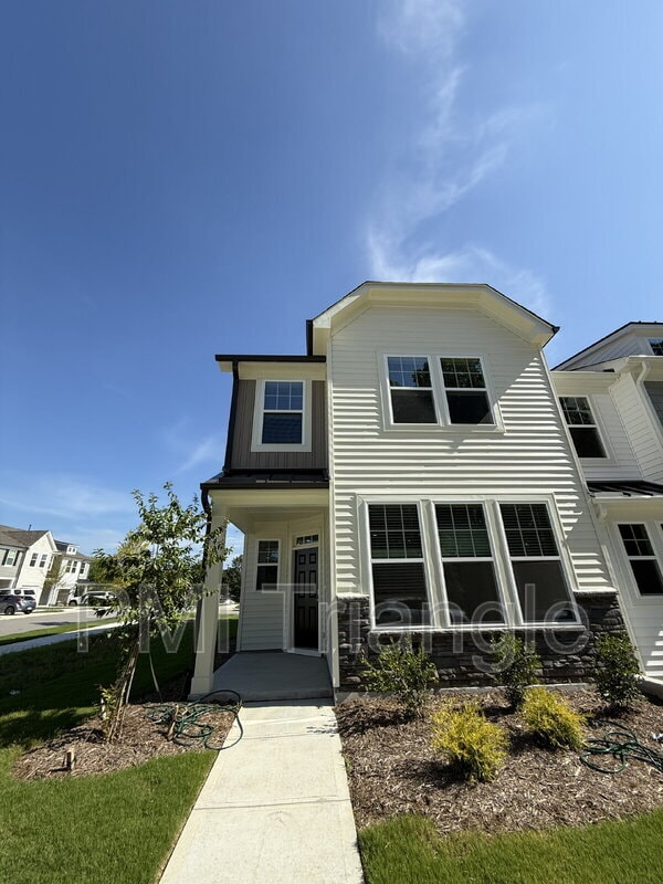 Building Photo - 6401 Granite Quarry Dr Rental