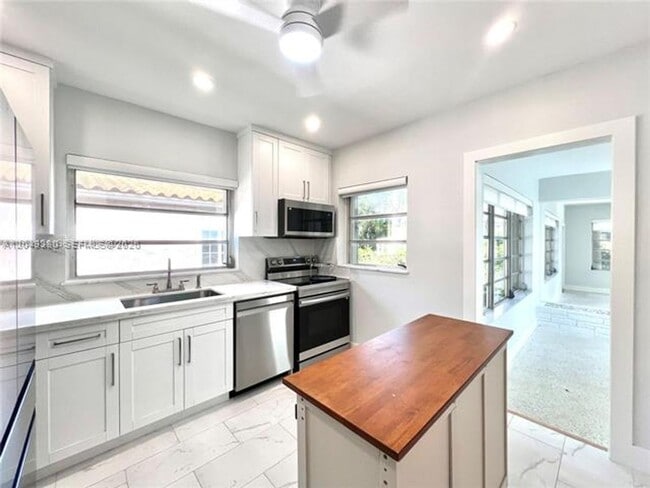 Photo - 2245 SW 25th Ter
