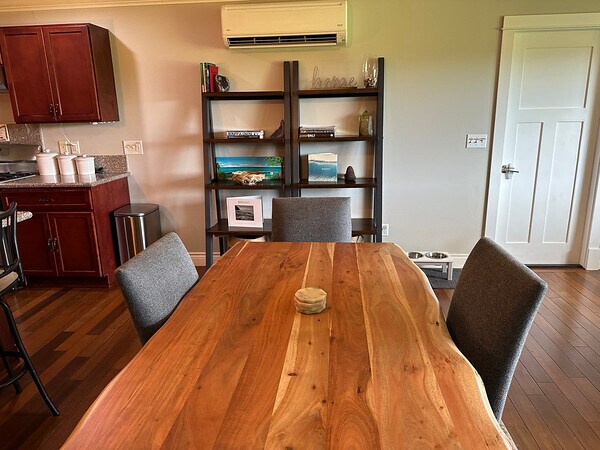 Photo - 4614 Haleilio Rd