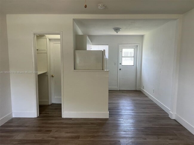Building Photo - 6150 Cleveland St Unit B Rental