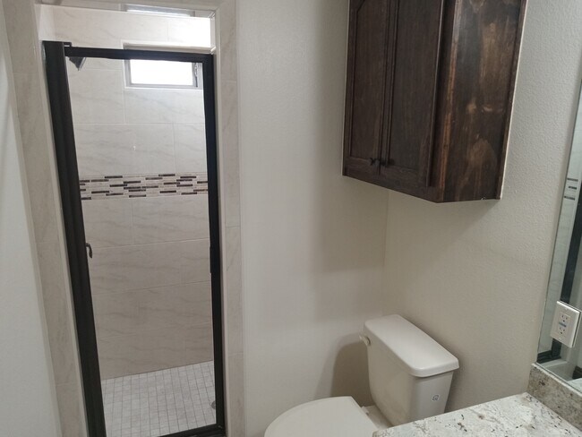 Photo - 317 N Bentsen Palm Dr Unidad 1