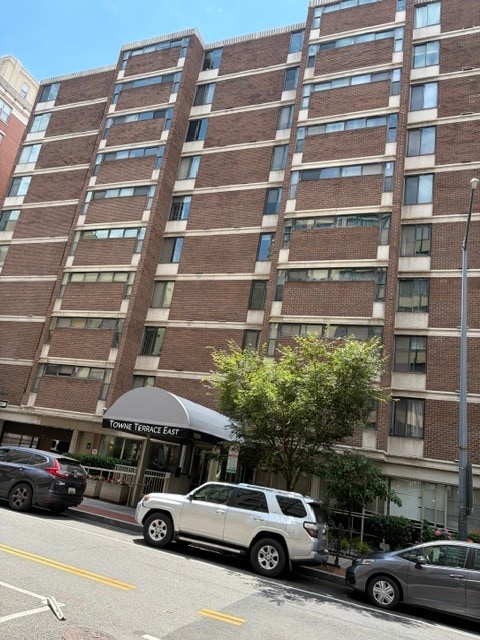 Building Photo - 1420 N St NW Unit 607