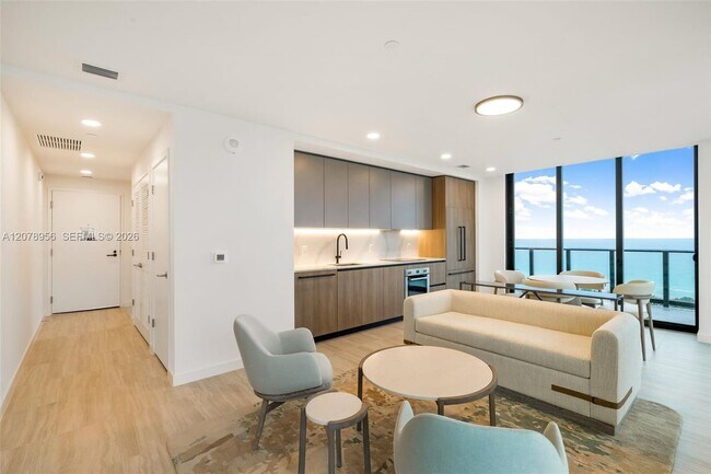 580 72nd St Unit PH02