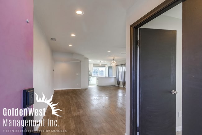 Updated 3Bdm 2Ba Single-Family Home in Paradise Hills!