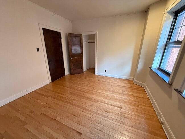 Photo - 3258 Maple Ave Unit 2G