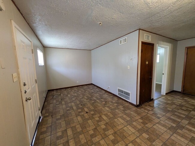 4619 Hartel St Unit 4619 Hartel #1 - RTR 08/27/26