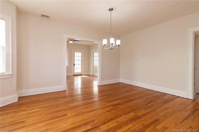 Photo - 112 Thomas St